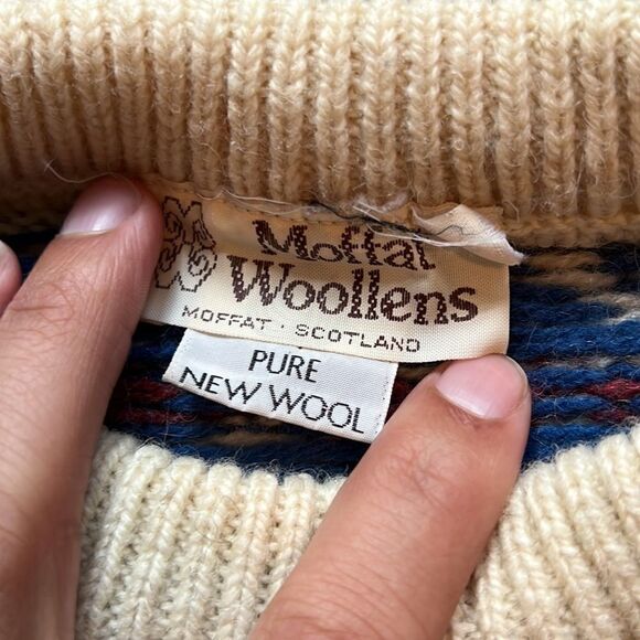 Vintage Scottish Wool Sweater - XL - Picture 7 of 8
